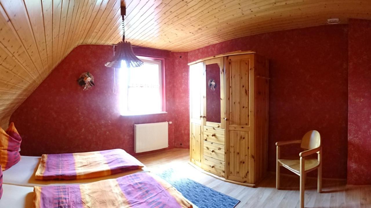 Ferienhaus Im Urigen Garten Bzw Eulenhaus Zingst Bagian luar foto