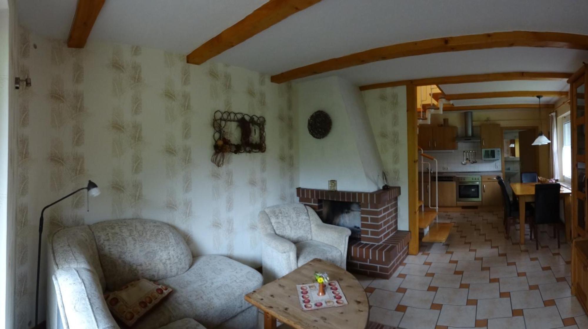 Ferienhaus Im Urigen Garten Bzw Eulenhaus Zingst Bagian luar foto